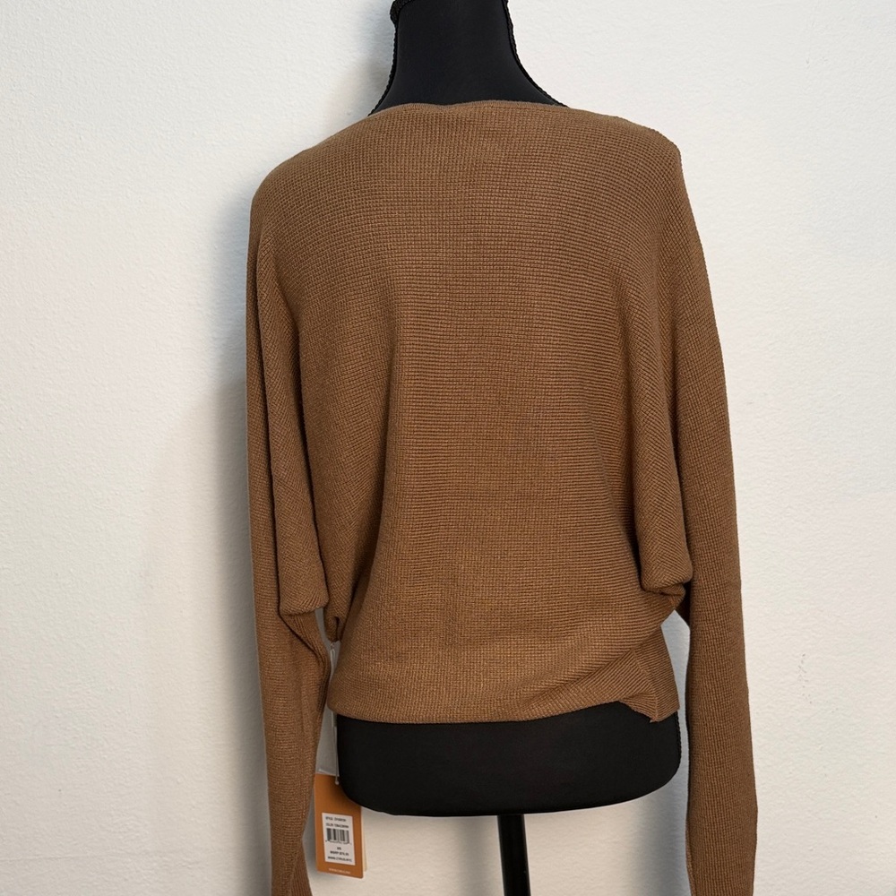 Cyrus Elegant Tan Women's Sweater - Picture 4 of 6